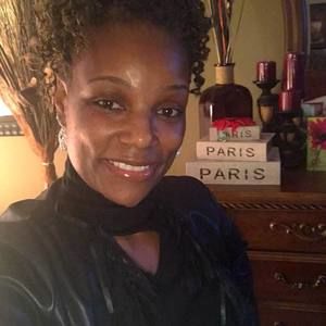 Meet your Posher, Simone